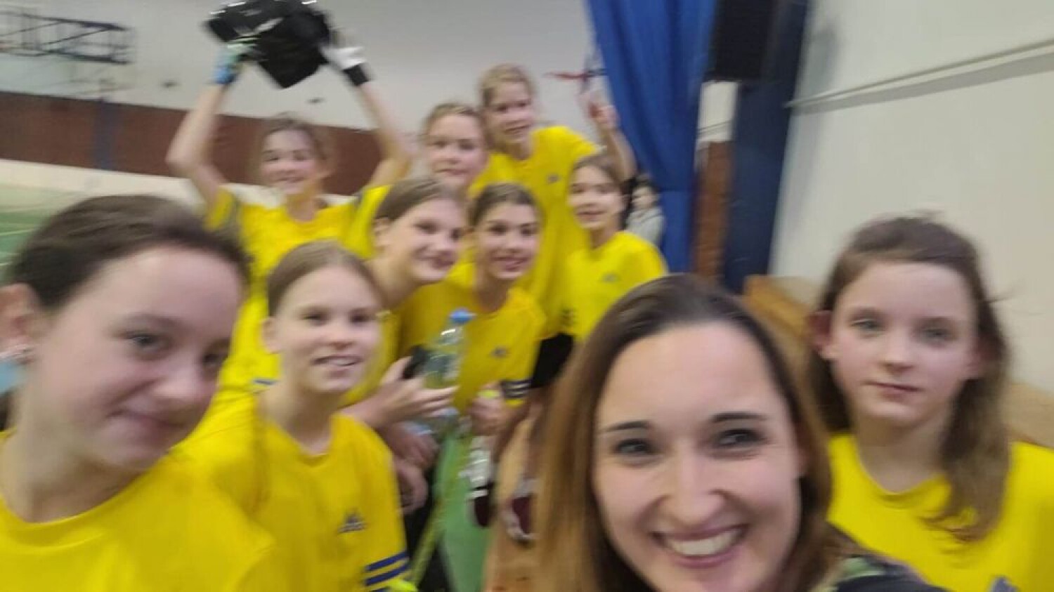 Unihokej dziewcząt - 8 miejsce w&nbsp;Warszawie